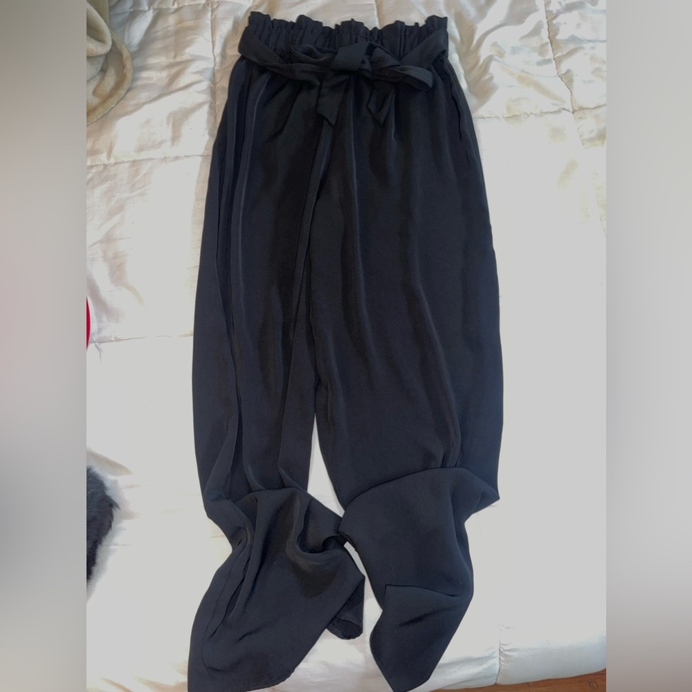 Forever 21 Dress Pants Elastic Tie Waist Flowing